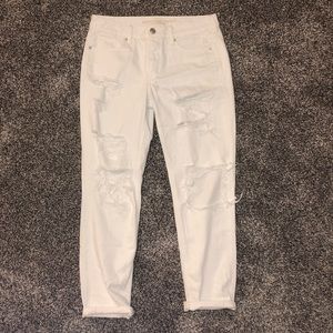 American Eagle Tomgirl Ripped Jeans